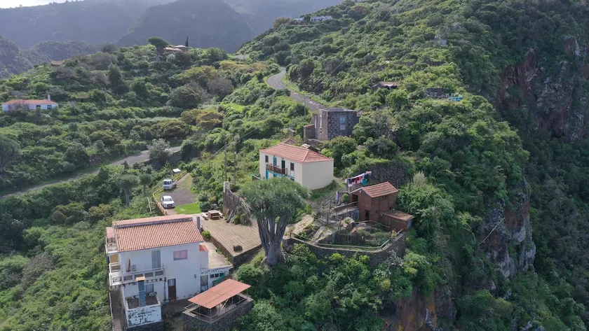 Casa Rural Las Gemelas (Rural House) · Mirador del Barranco (Overlooking the Ravine) - Image 1