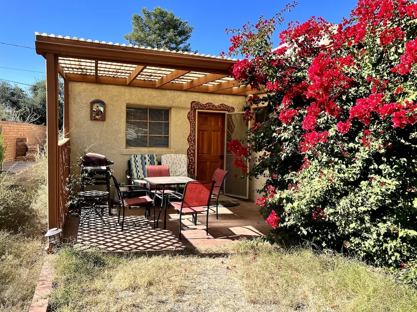 Garden House - Image 1