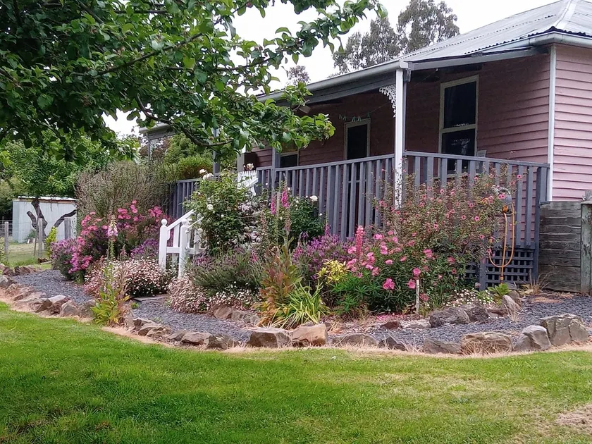 Post House Cottage - 10 Minutes to Mount Field - Image 1