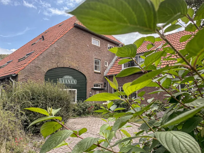 10-pers. Farm Lodge De Slufter | Farm Vianen - Image 1