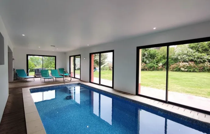 House Private indoor pool heated to 30°C - Image 1