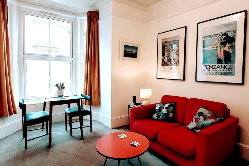Funky boutique flat in Victorian townhouse - Image 1