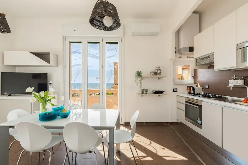 Beach Apartment - Image 1