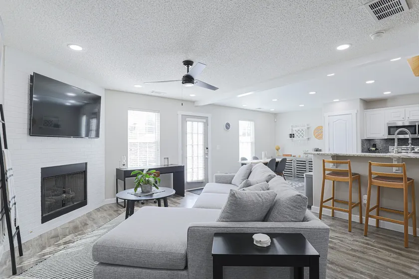 Spacious 3BR | Sleeps 6 |Pool Access| Near Hwy 316 - Image 1