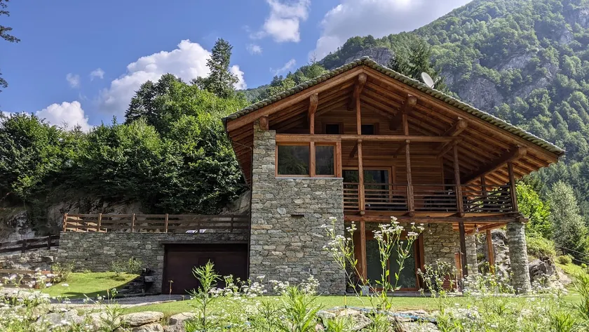 Renovated Walzer house 15 mins by car from Alagna - Image 1