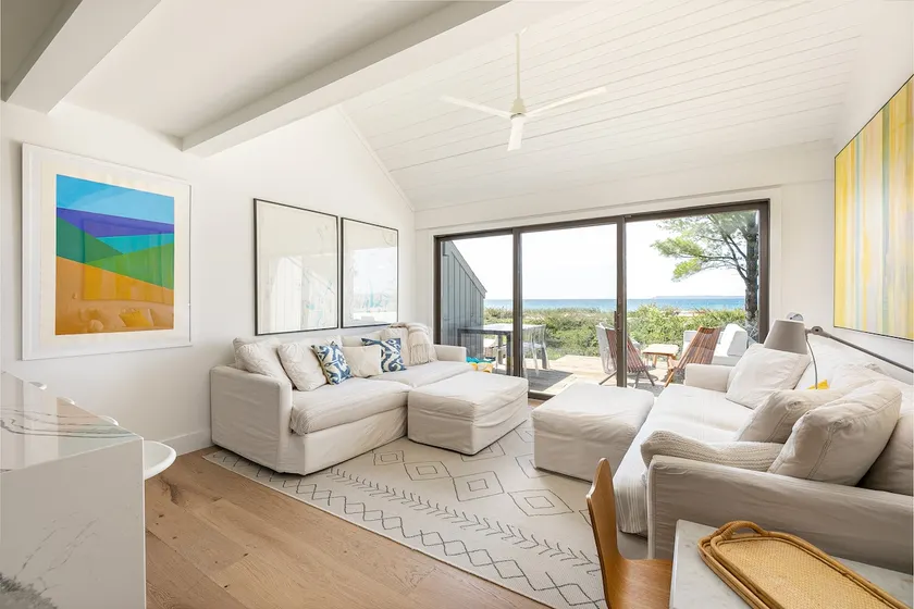 Fully Renovated Condo on Lake Michigan - Image 1