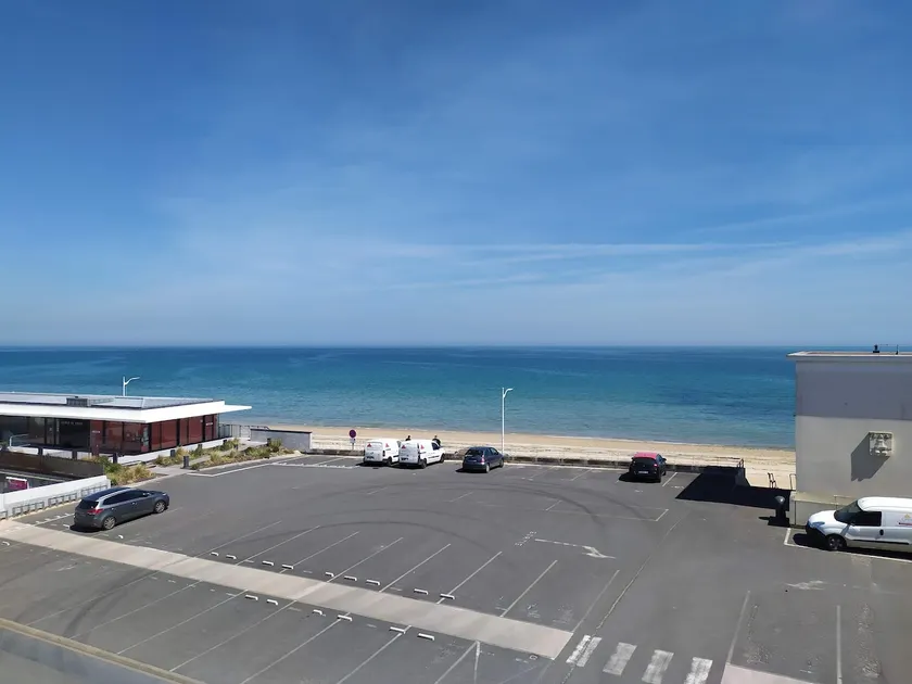 🏖️ F2 – 30 m2 facing the sea - Image 1