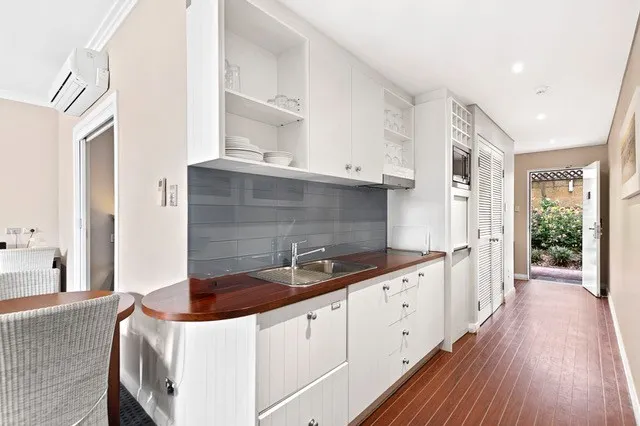 Caves House Hotel & Apartments Yallingup - Image 1