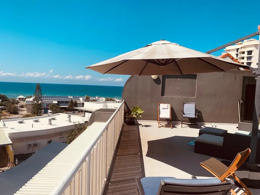 Coolum Beach Fantastic Penthouse.Sunshine Coast. - Image 1