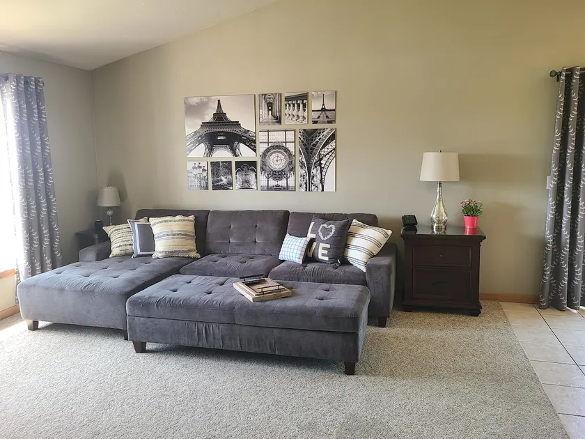 Immaculate Family Home With Garage - Image 1
