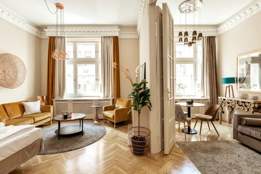 Danube Dream Home In The Absolute Center - Image 1