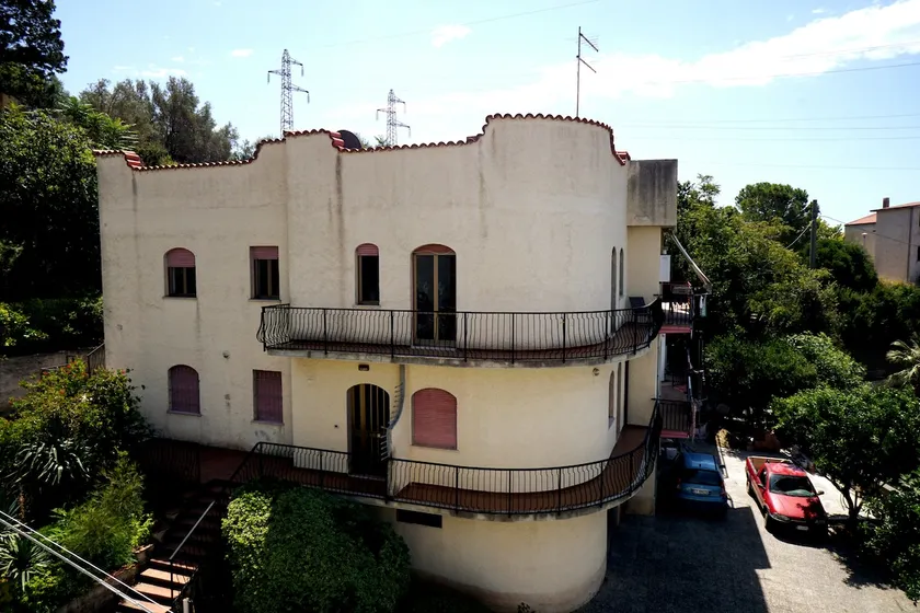 ”Intavolata” Royal View - Image 1