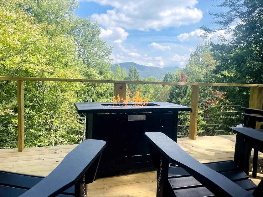Hanging Porch Bed - Lux - Stunning Views - Image 1