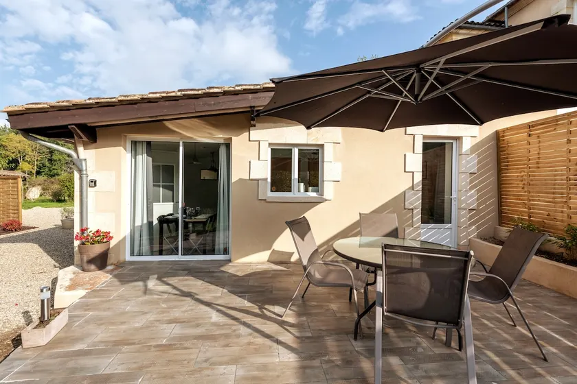 L'Atelier du Domaine Jean Got near St Emilion - Image 1