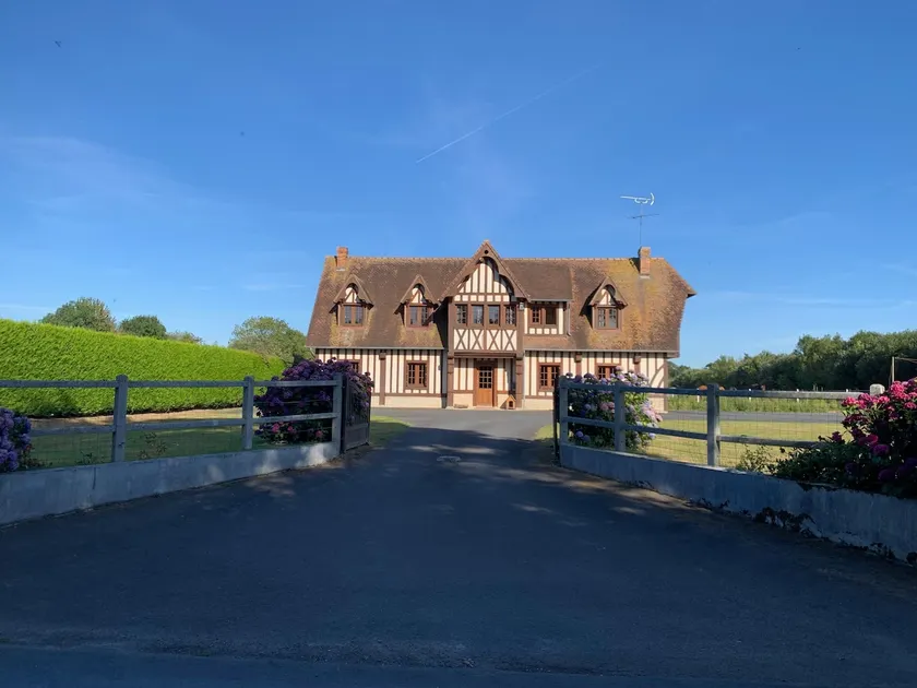 Large Norman house 10 min from the coast - Image 1