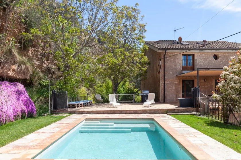 ”Els Nocs” Country House near Barcelona with pool - Image 1