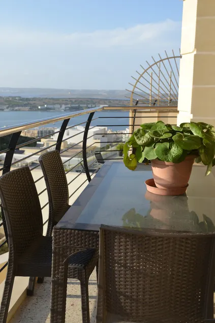 Breathtaking views & Private Swimming Pool - Image 1