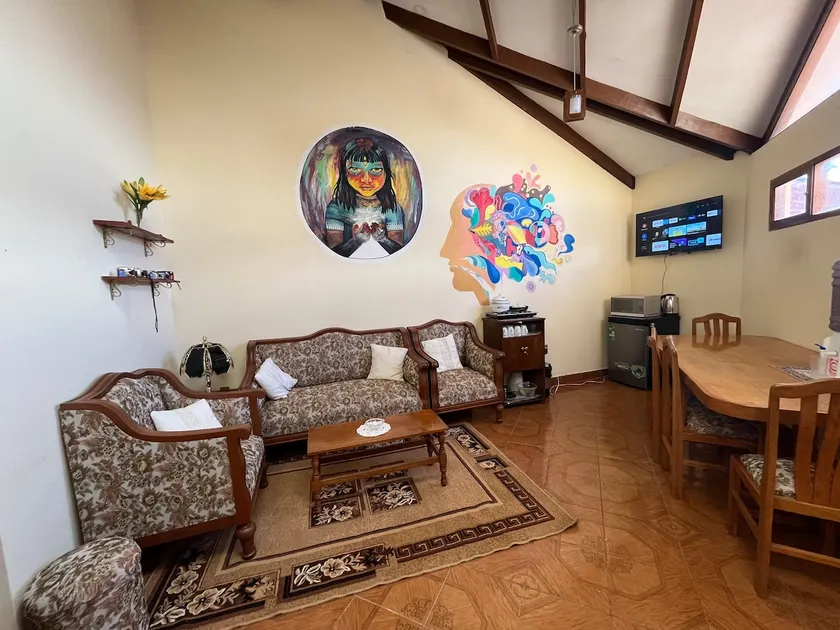 Apartment on the third floor of the home - Image 1