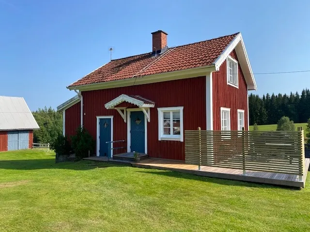 Cottage in scenic Hestra, Småland - Image 1