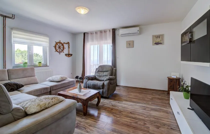 Apartment Senia - Image 1