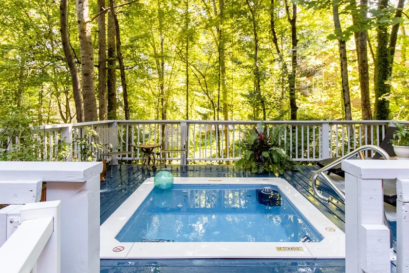 Oak Ridge Secret City Retreat- Private Heated Pool - Image 1