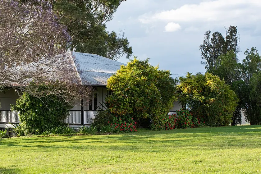 Vineyard Cottage - Image 1