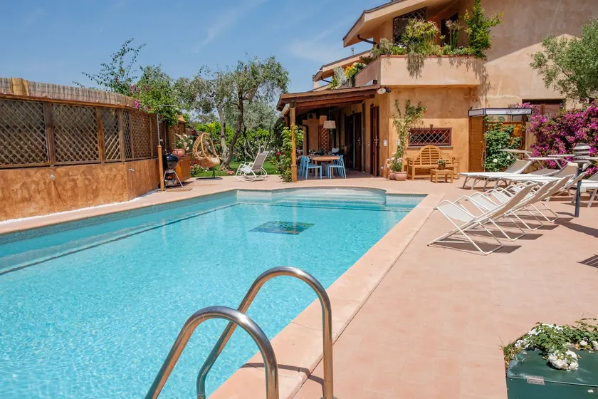 Elegant villa with private pool in Capalbio Scalo - Image 1