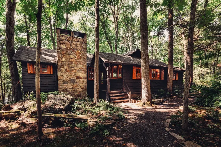 The Cove Cabin - Image 1