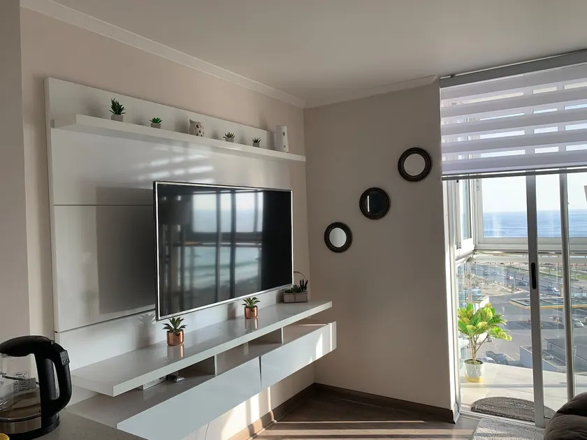 Apartment with a beautiful ocean view, indoor parking - Image 1
