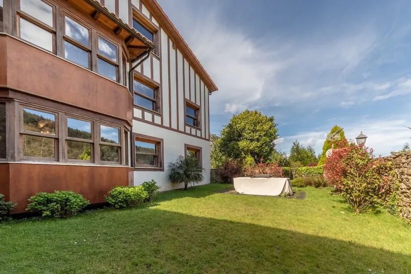 43A Nature with parking by Aston Rentals - Image 1