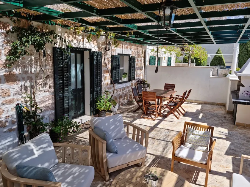Bol: Feel the Traditional stone and wood house with heated swimming pool - MARTI - Image 1