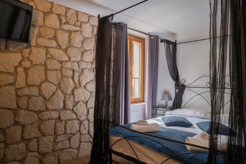Superior apartment with two bedrooms - Image 1