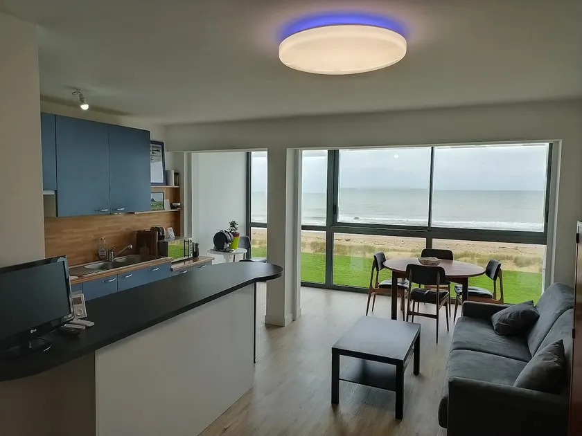 180-degree sea view (300 m from Cabourg) - Image 1