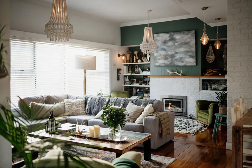Luxury, styled townhouse 300m from city centre - Image 1
