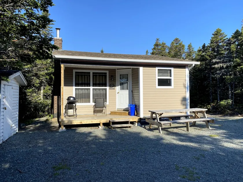 Off-the-grid Cozy Cottage - Image 1