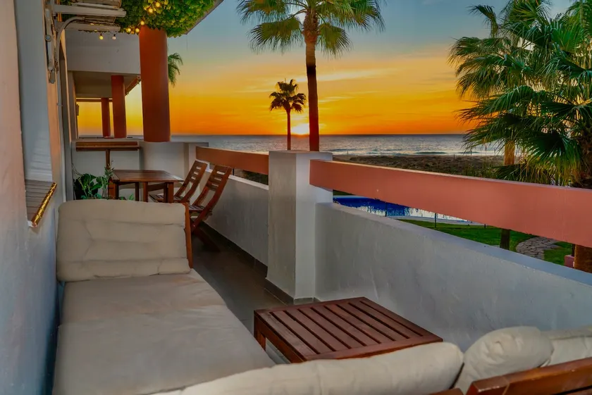 Apartasuite Zahara with spectacular ocean views - Image 1