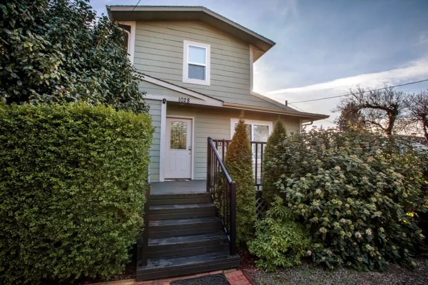 The Edmonds Guest House Family Friendly - Image 1