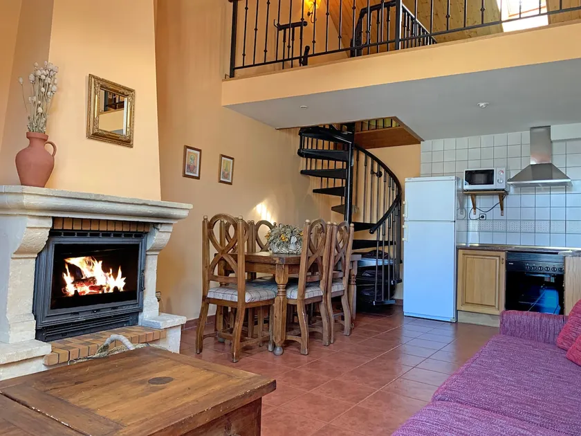 Malagosto: original duplex with fireplace - Image 1