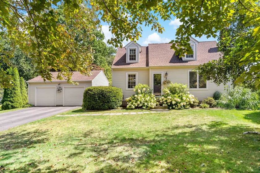 Immaculate, renovated beach cottage - Image 1