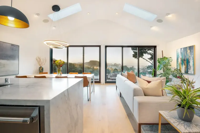 Film-Featured Hilltop 5BR Villa | City View+Nature - Image 1