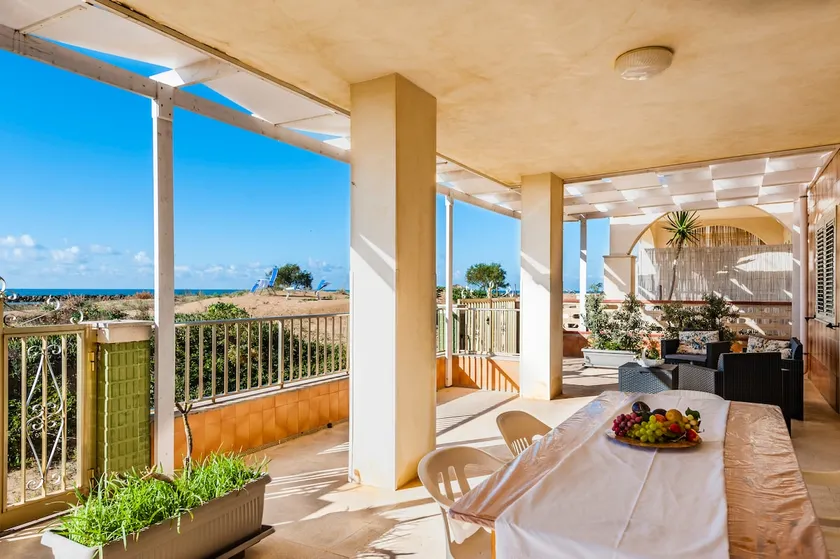 Seaside vacation home - Image 1