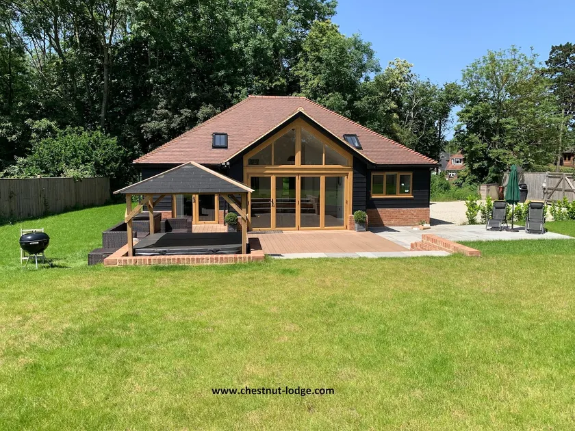 Chestnut-Lodge is rural, secluded, private with Hot Tub - Image 1