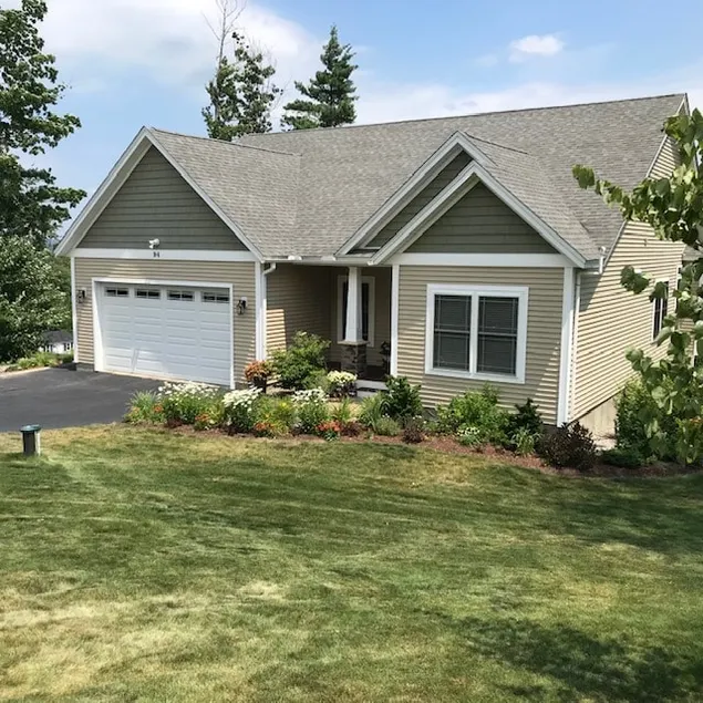 Spacious Souhegan Getaway - Image 1