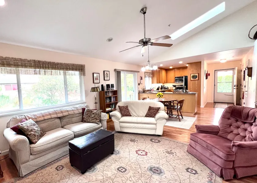 Location private inviting, All 5 Star Reviews! AC! - Image 1