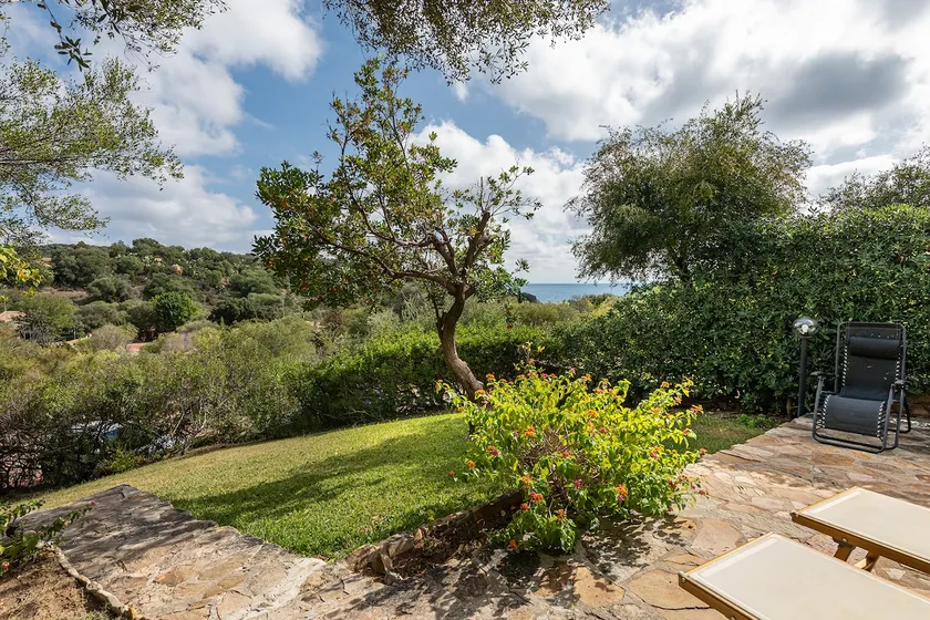 Apartment with garden and sea view villasimius - Image 1