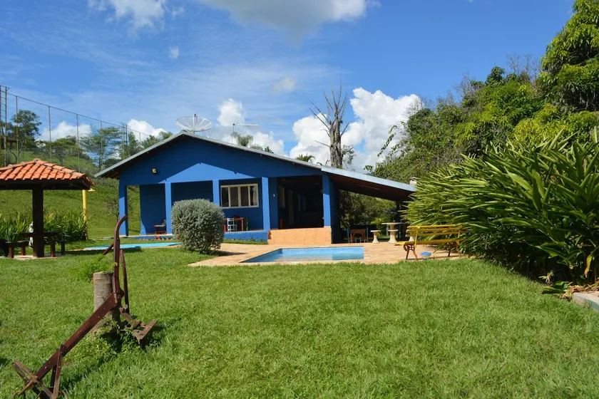 House in the Countryside - Image 1