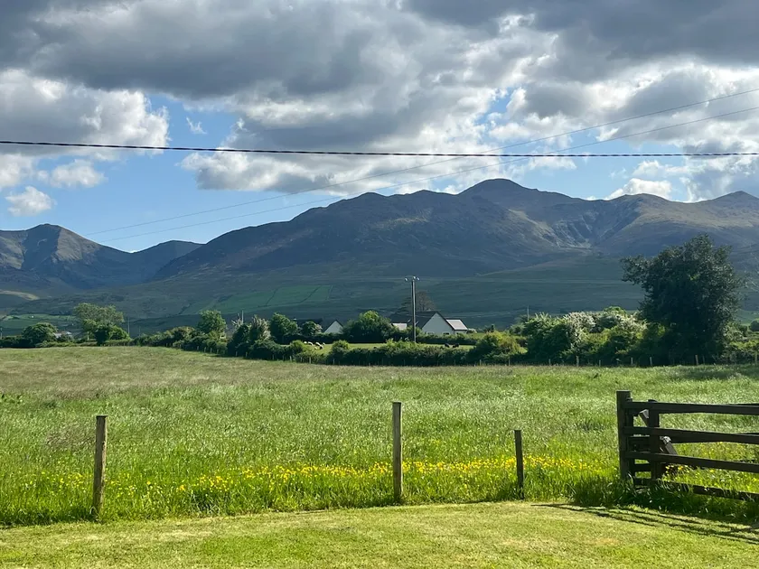Reeks View Farmhouse - Image 1