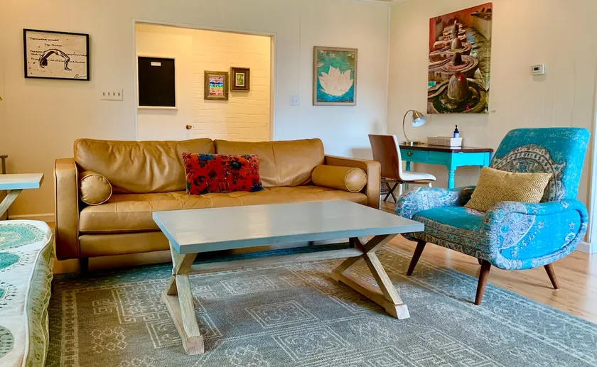 Artful Retreat - next to The Himalayan Institute - Image 1