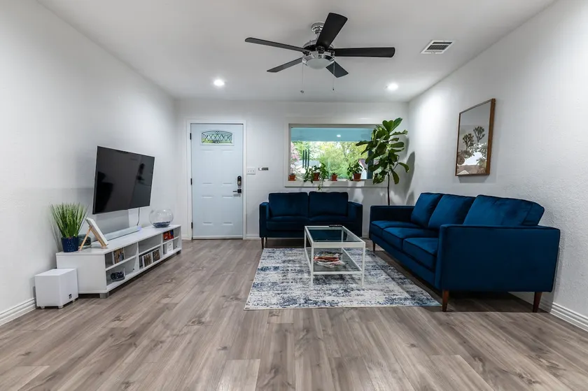 House of Malcolm Fort Worth / No cleaning Fee - Image 1