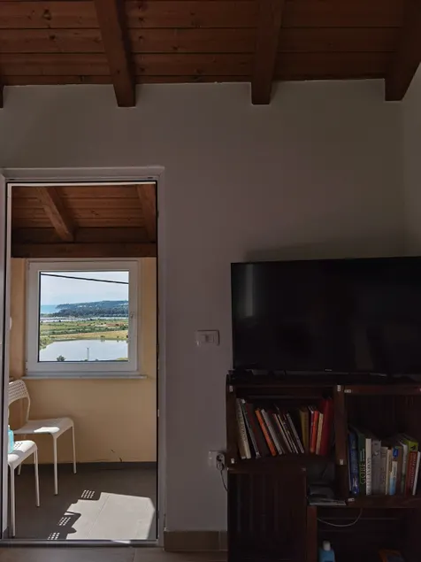Lovely two bedroom apartment with an amazing view - Image 1